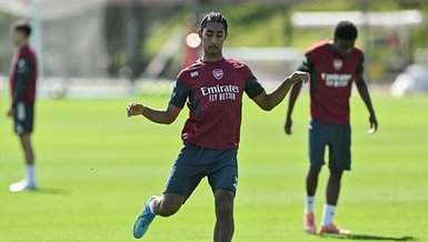 Arsenal, 16 yaşındaki Marli Salmon ile ön sözleşme imzaladı!