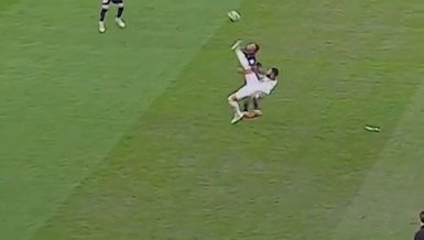 Asya Şampiyonlar Ligi'nde korkutan anlat! Direkt kırmızı kart gördü