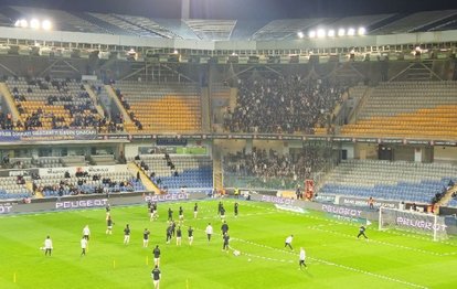 "Beşiktaş'ın Sadık Taraftarı: Başakşehir Stadı'nda Gövde Gösterisi!"