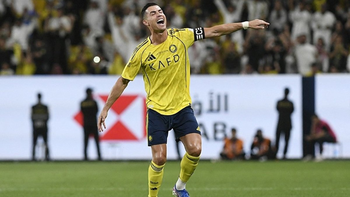 "Cristiano Ronaldo’dan Penaltı Öncesi 'Bismillah' Sürprizi: Futbol Dünyasını Sallayan An!"