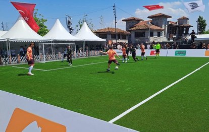 Efsaneler Maçı'nda eski yıldızlar sahne aldı