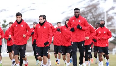 "Sivasspor, Trendyol 1. Lig'in 24. Haftasında Sarıyer'le Çarpışmaya Hazırlanıyor!"
