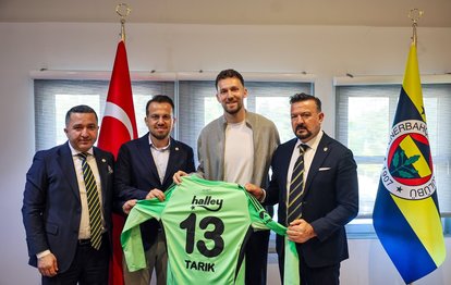 SON DAKİKA: Tarık Çetin 3 yıl daha Fenerbahçe'de!